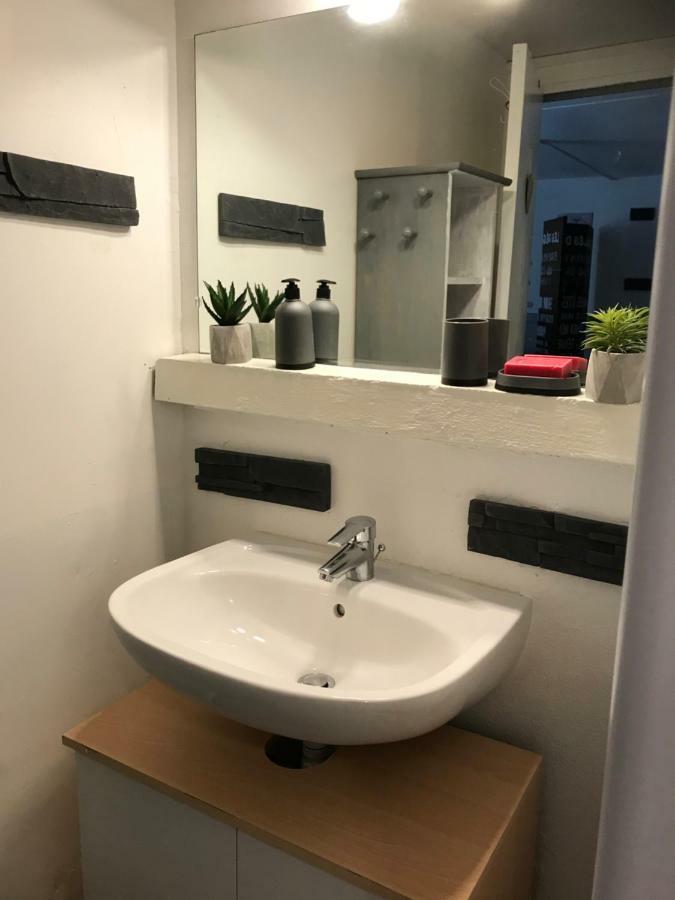 Joli Studio Au Coeur De Verdun Ngoại thất bức ảnh